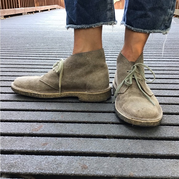 🫶🏽 CLARKS DESERT CHUKKA BOOTIES 🫶🏽 - Picture 3 of 14